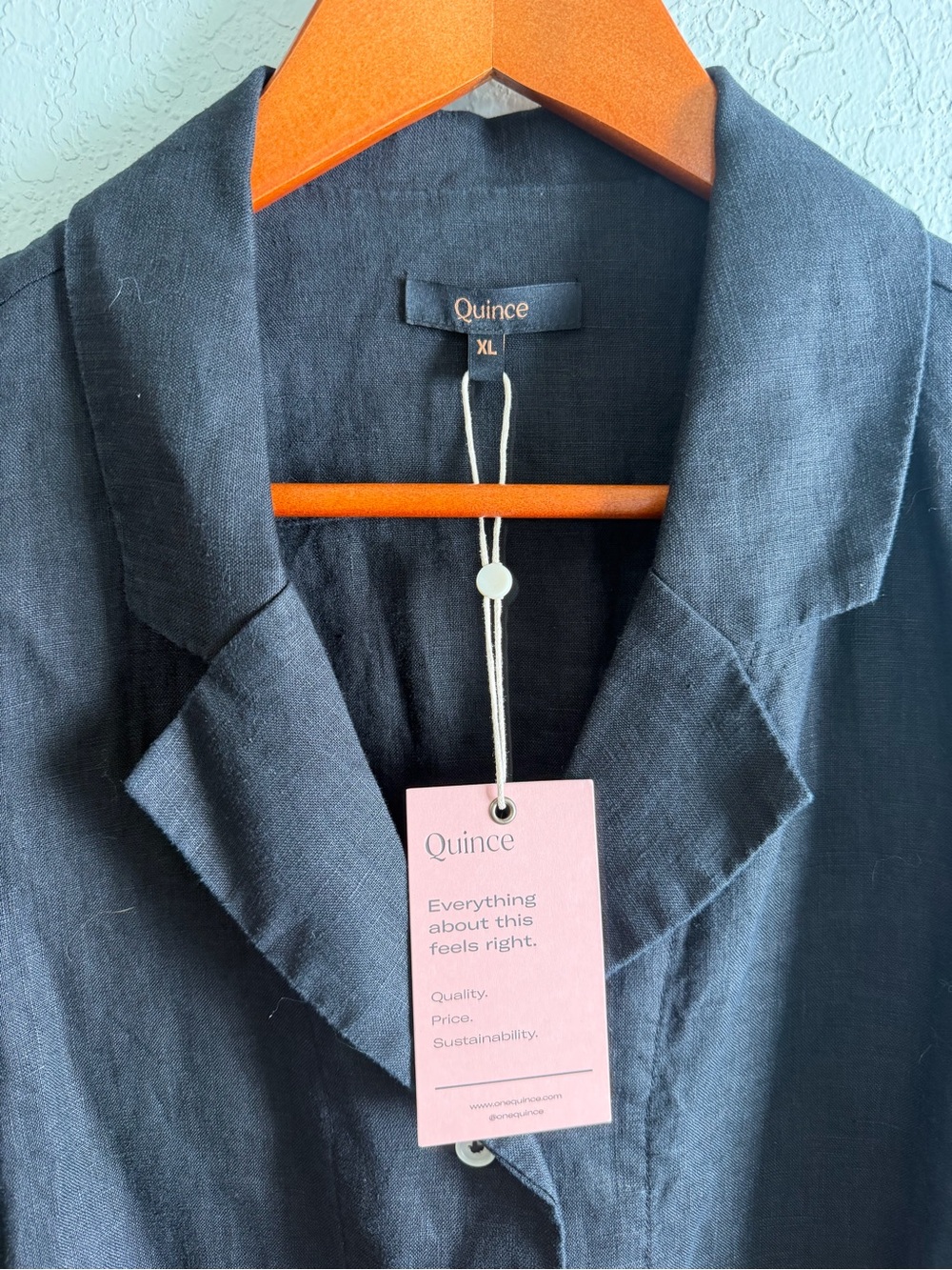 Quince Black Short-Sleeve Button-Down Linen Shirt - Picture 2 of 3